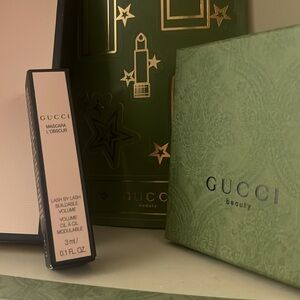 Mystery package! $25 for 5 brand new sample size luxury beauty products!